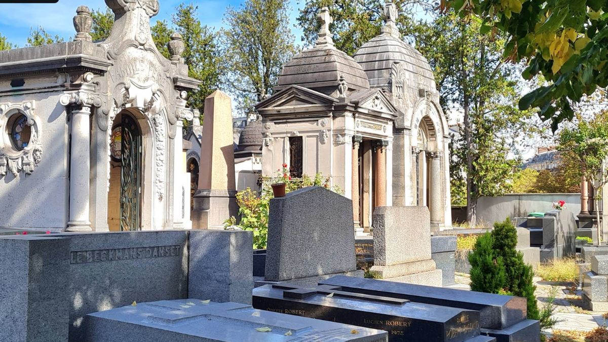 Le Cimetière de Passy Le Cimetière de Passy